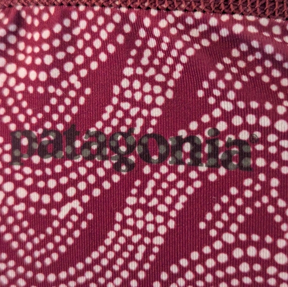 Patagonia Microswell Short Sleeve Rashguard Arrow Red Womens L (mislabeled) - Picture 7 of 8